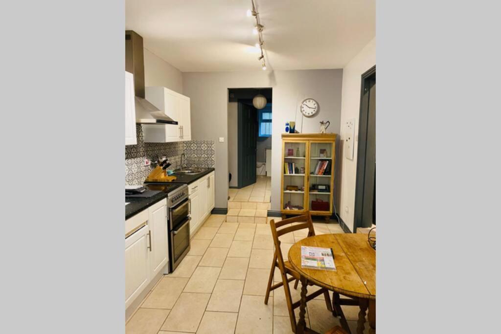 Beautiful Ground Floor Apartment In St Leonards ภายนอก รูปภาพ
